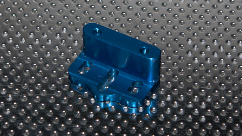 HPI Baja stearing servo adapter mount - Blue